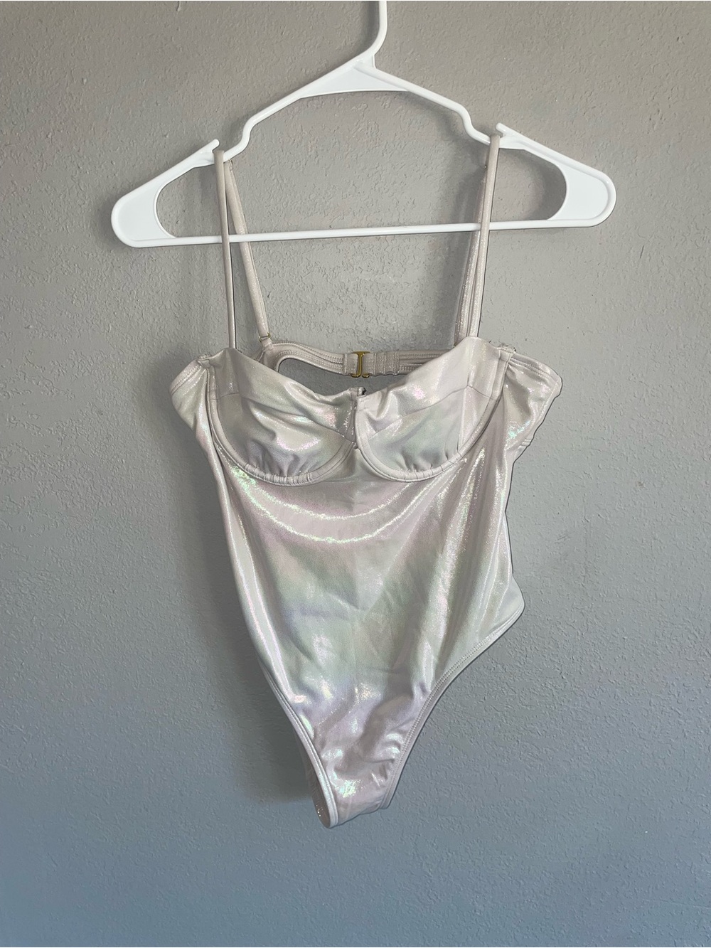 Iridescent swimsuit with Underwire Support